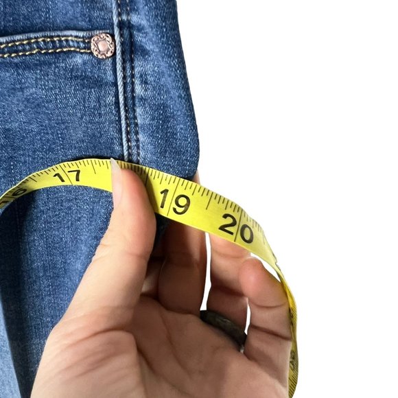 Soft Surroundings Medium Wash High Rise Straight Leg Pull On Jeans Medium Petite - Picture 9 of 9